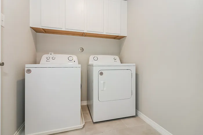 2850 Scanlan Mdw — Photo 24