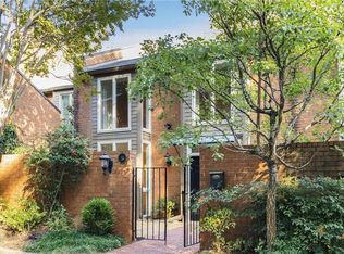 14 Willow Gln, Atlanta, GA 30342