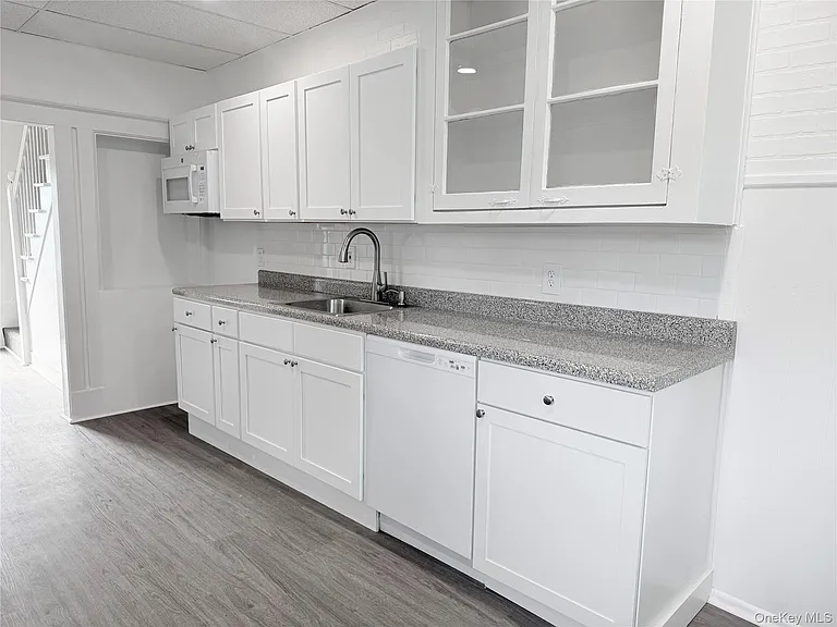 406 Tower Ave — Photo 6