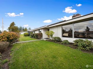 3258 Almira Dr, Bremerton, WA 98310