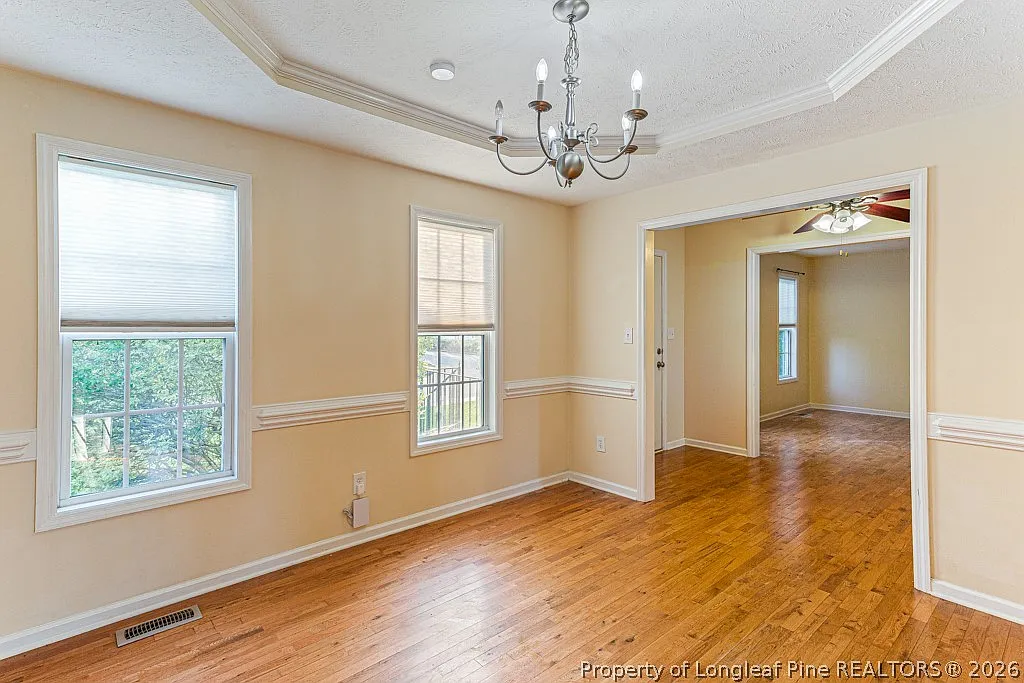 3 bed, 2.5 bath, 2190 sqft, $2,115 — Photo 4
