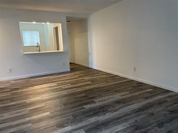 5th image of 136 NW 60th Avenue #7-2