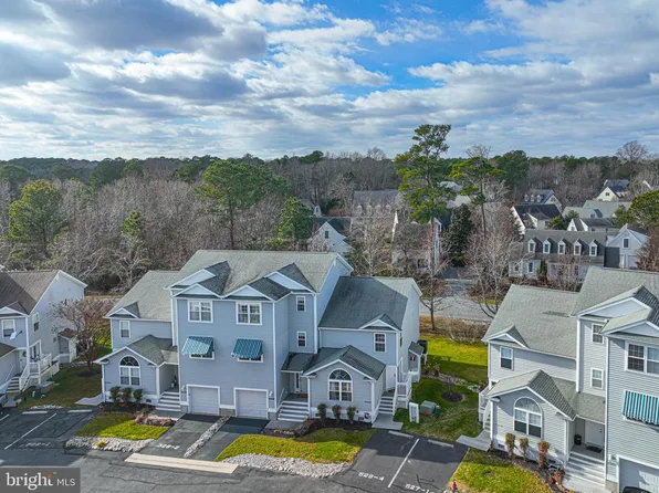 529 Yacht Club Dr Unit 4, Berlin, MD 21811