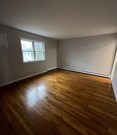 5th image of 16 Altamont Pl