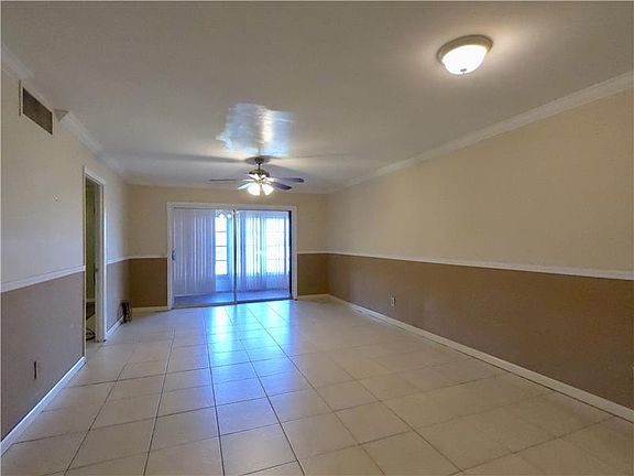3rd image of 2431 SW 82nd Ave APT 303