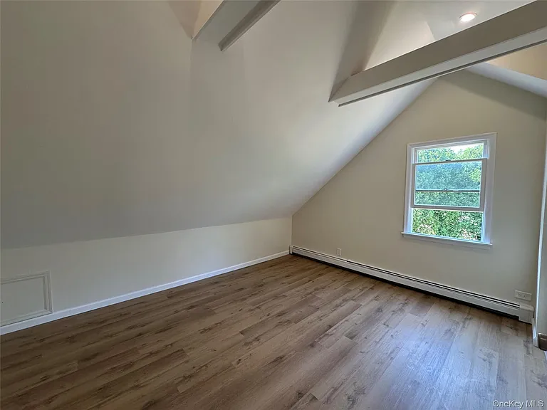 1 Towne Ct — Photo 18