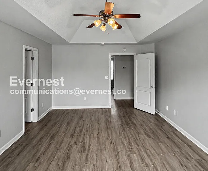 8637 Thomas Rd — Photo 9