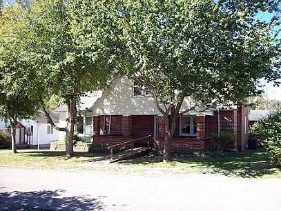 2nd image of 205 3rd Ave