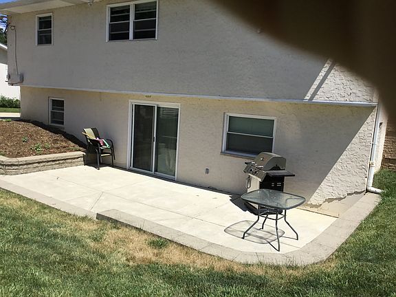 2nd image of 775 Island Ct