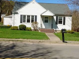 1110 Day Hollow Rd, Endicott, NY 13760