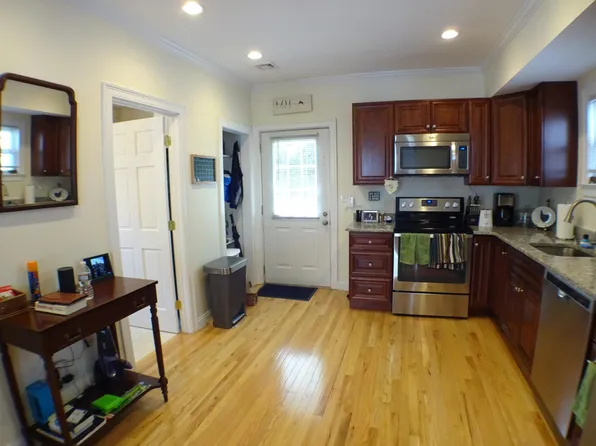 15 Jenkins St #2, Boston, MA 02127