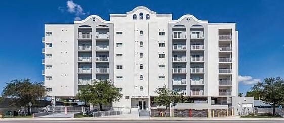 1st image of 406 NW 22nd Ave APT 406