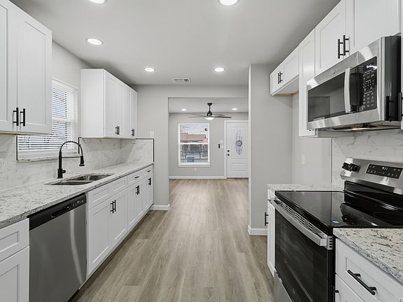 5th image of 611 N San Ignacio Ave
