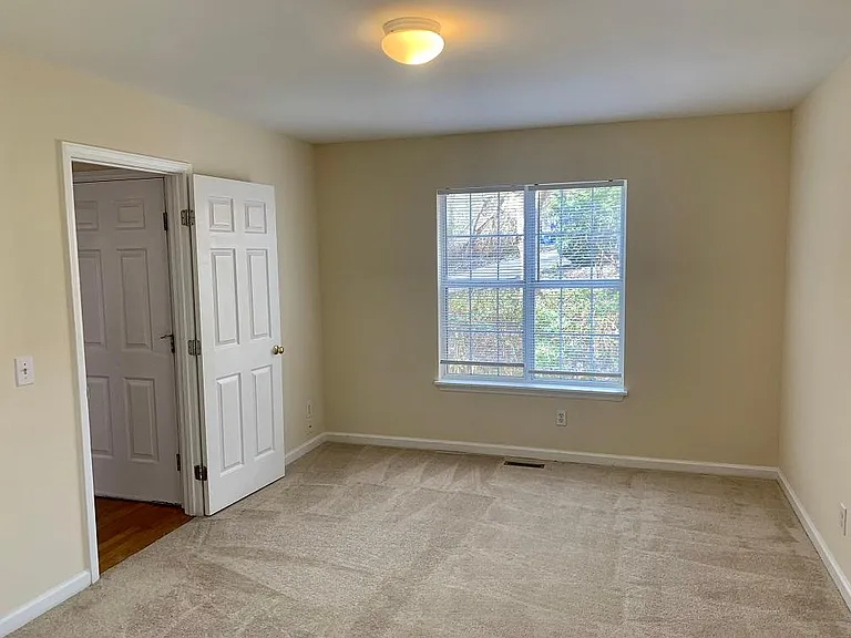 207 Fan Branch Ln — Photo 5