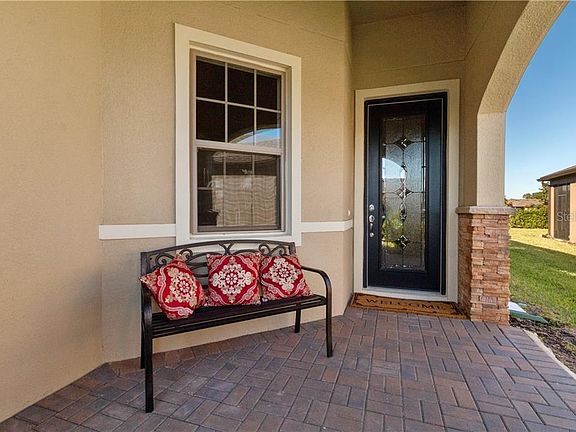 2nd image of 640 Cantabria Dr