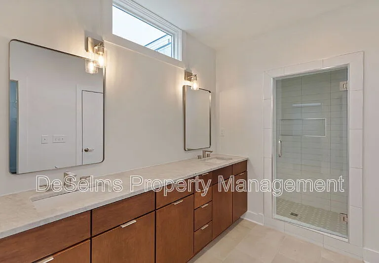 807 13th Ave S — Photo 18