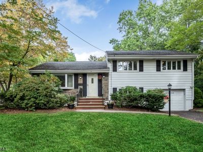 15 Linden Rd, Ho Ho Kus, NJ, 07423