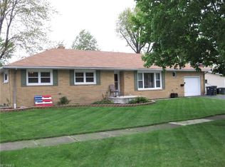 2137 Springfield Center Rd, Akron, OH 44312