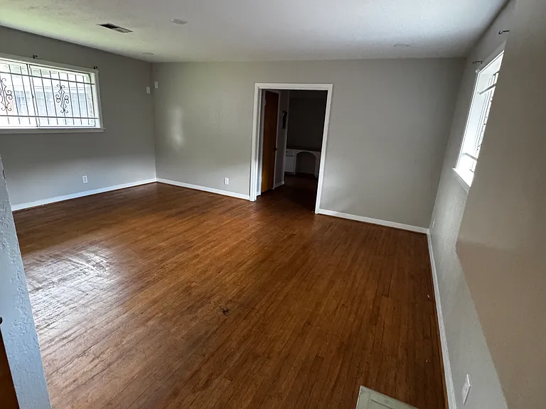 8219 Colgate St — Photo 11