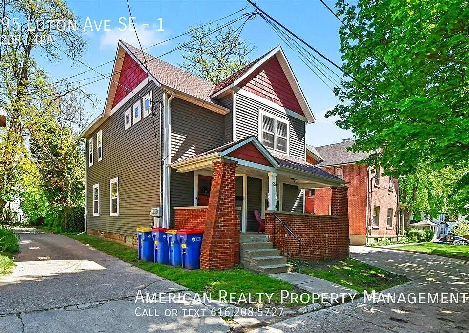 95 Luton Ave SE #1