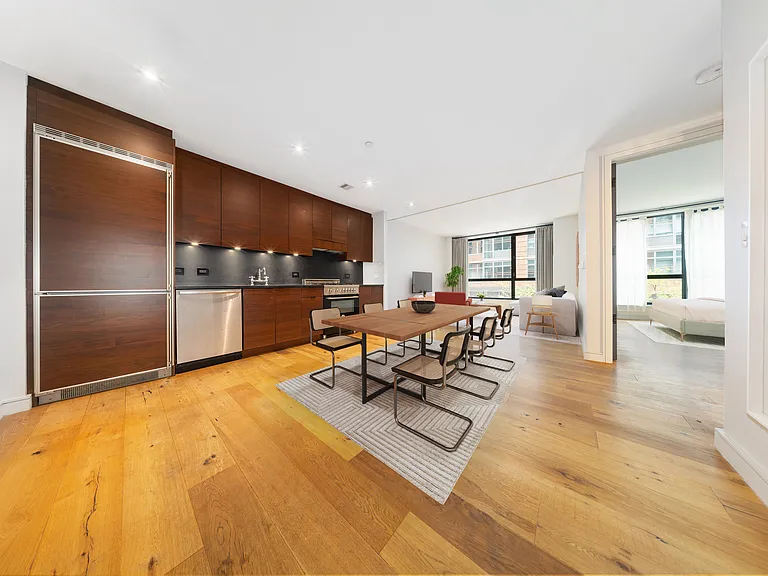 540 W 28th St #2D — Photo 3