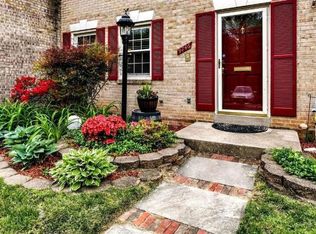 9746 Cardinal Rd, Fairfax, VA 22030