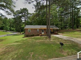 2401 Pelican Dr, Columbia, SC 29203