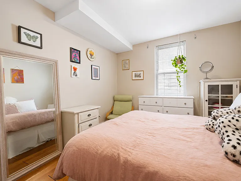2319 Cedar St #1 — Photo 10