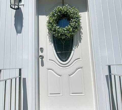 4th image of 12 Cedar Cir