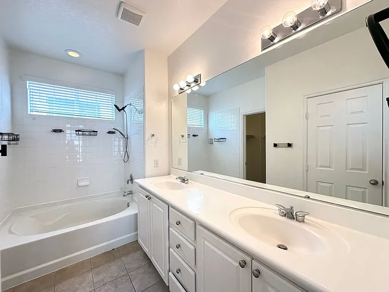 6056 Clear Sail Ct — Photo 17