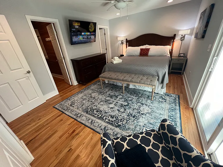 22 Gadsden St #B — Photo 32