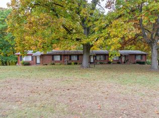 3840-3844 Cottage Grove Rd, Akron, OH 44319