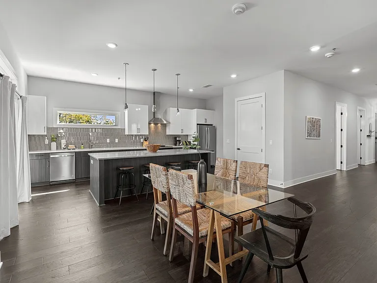 1224 2nd Ave S #302 — Photo 11