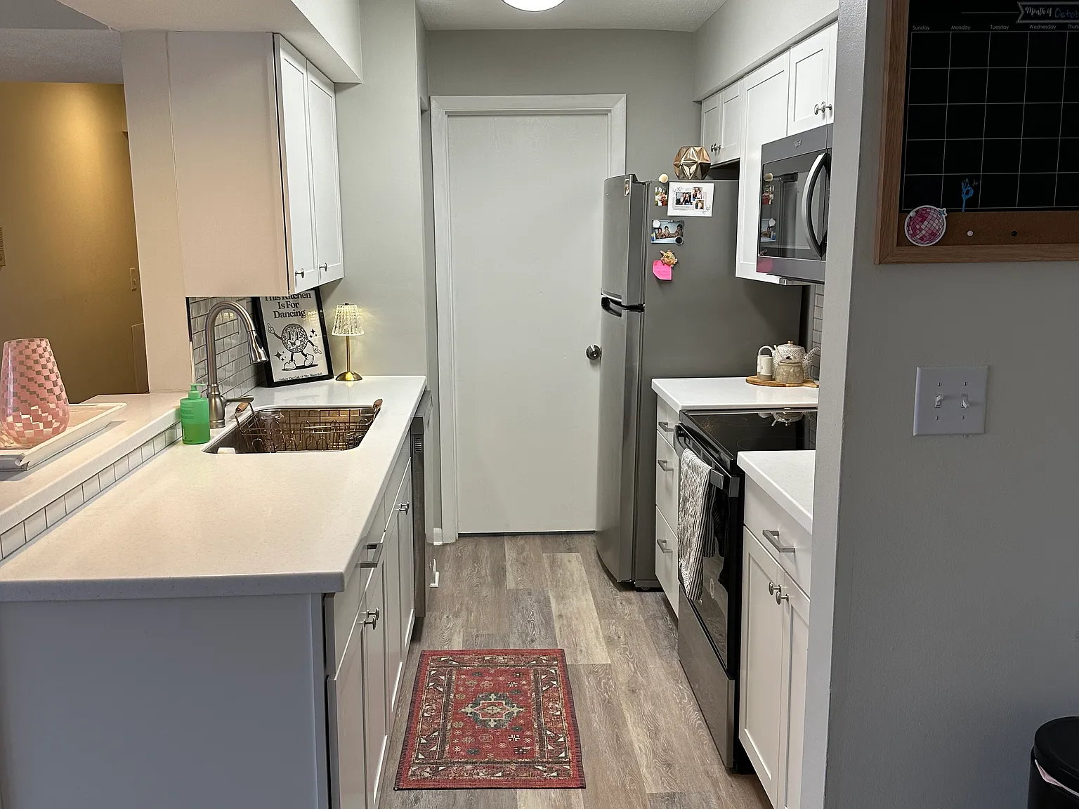 2 bed, 987 sqft, $1,625 — Photo 1