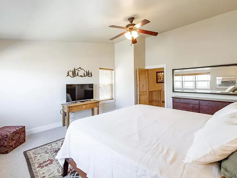 5640 Kodiak Way — Photo 25