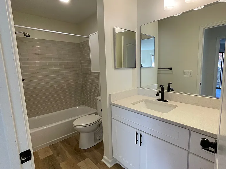 2295 Hedgerow Rd #A — Photo 8