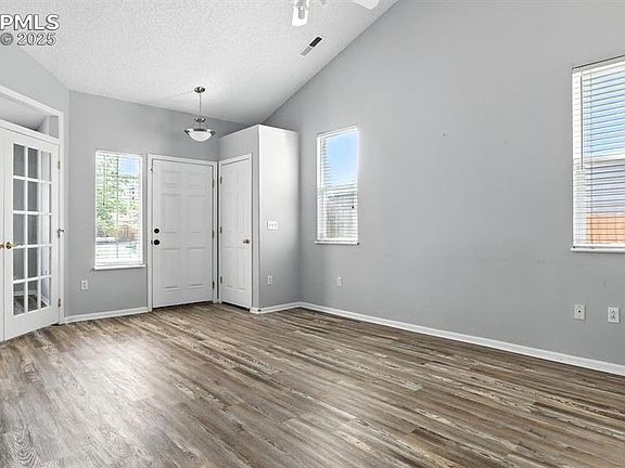 5th image of 5289 Mountain Air Cir