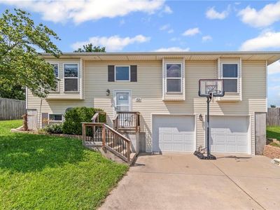 1703 Bluestem Cir, Cameron, MO, 64429