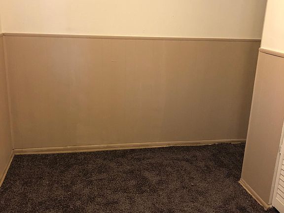 3rd image of 1537 Comer Ave