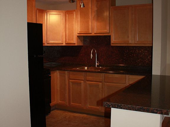 2nd image of 5495 Quentin St Floor 1