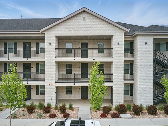 2nd image of 64 W 600 S Unit 205