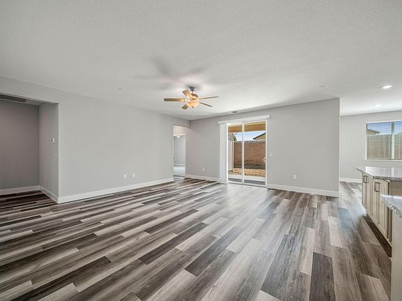 4th image of 4607 Prairie Path