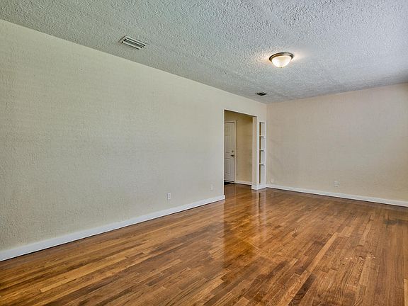 3rd image of 6515 Bartholf Ave
