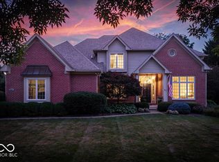 10512 Chestnut Hill Cir, Fishers, IN 46037