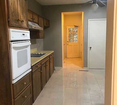 5th image of 2207 Western Dr