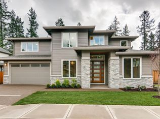 5566 Luce Ln, Lake Oswego, OR 97035