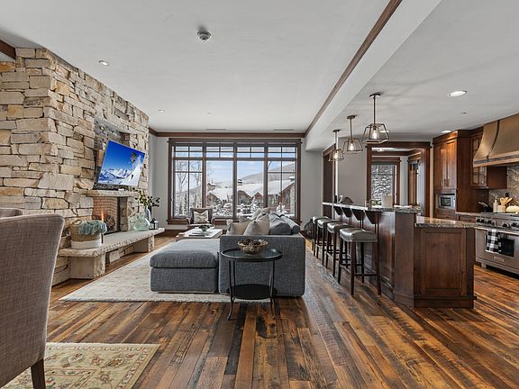 4th image of 8889 Empire Club Dr #304