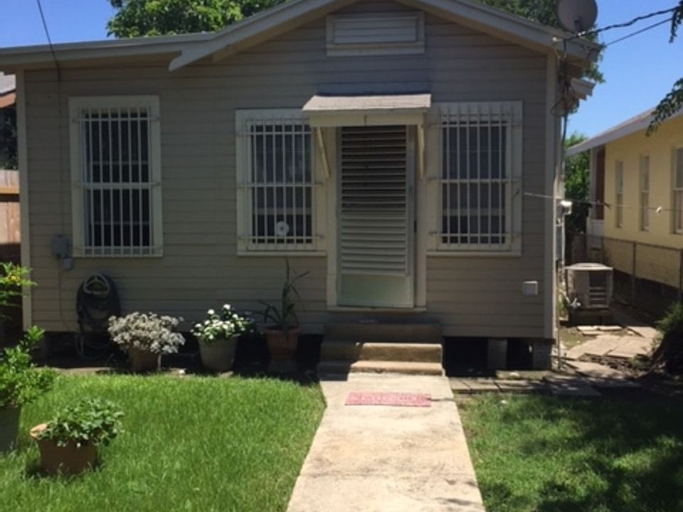 1st image of 4112 Avenue Q 1/2