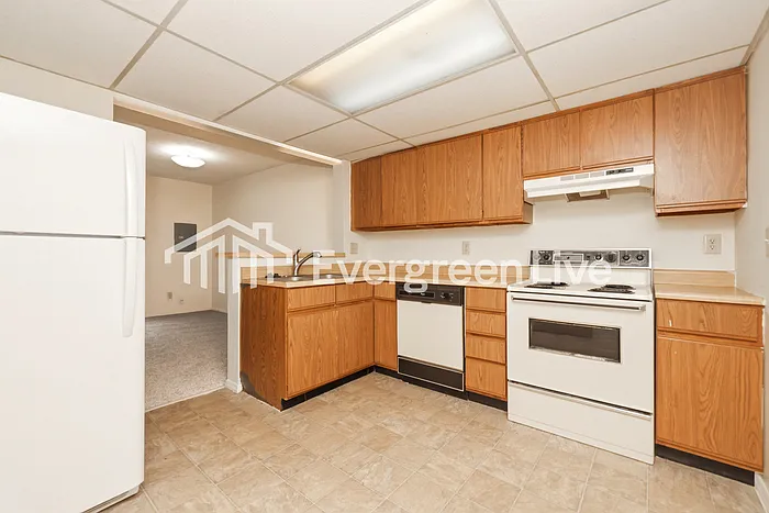 6540 Rolling Glen Dr — Photo 7