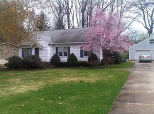 662 Shook Rd, Akron, OH 44319